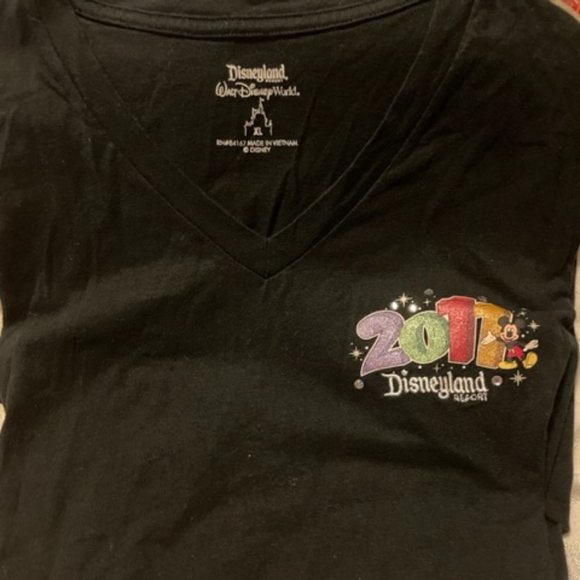 Disney 2011 Disneyland Resorts Black V-neck Tee. XL Walt Disney World 2011 with - Picture 6 of 9